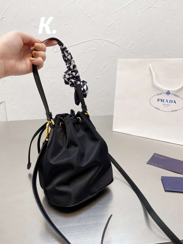 New Fashion Prada HandBag P047