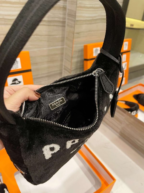 New Fashion Prada HandBag P060