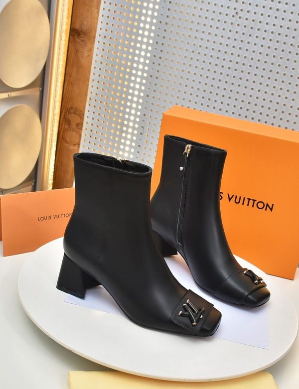 New Fashion Women LV Shoes 299