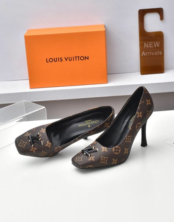 New Fashion Women LV Shoes 217