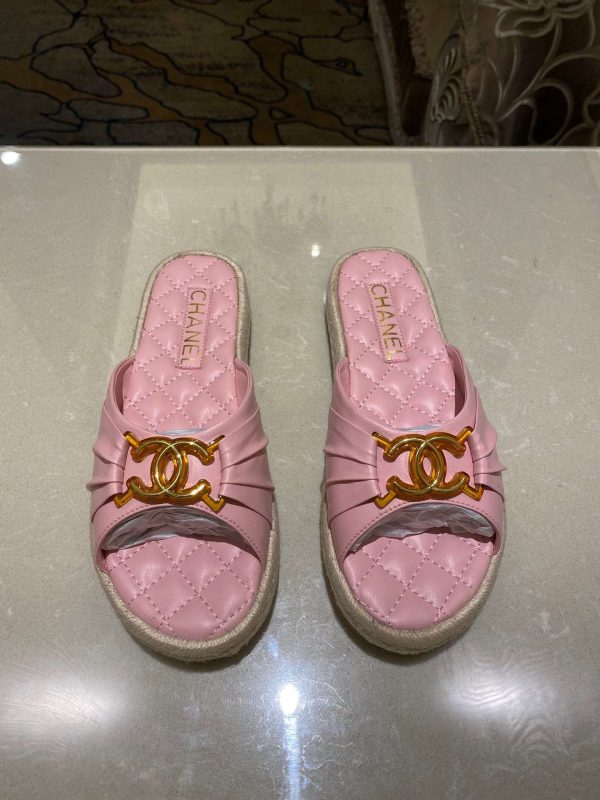 New Fashion Women Slippers 010