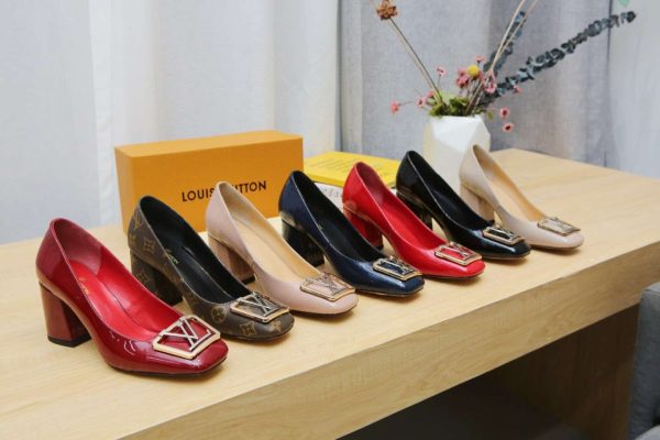 New Fashion Women LV Shoes 011