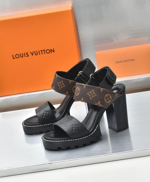 New Fashion Women LV Shoes 215