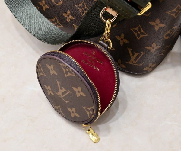 Luxury LV Handbag M46705