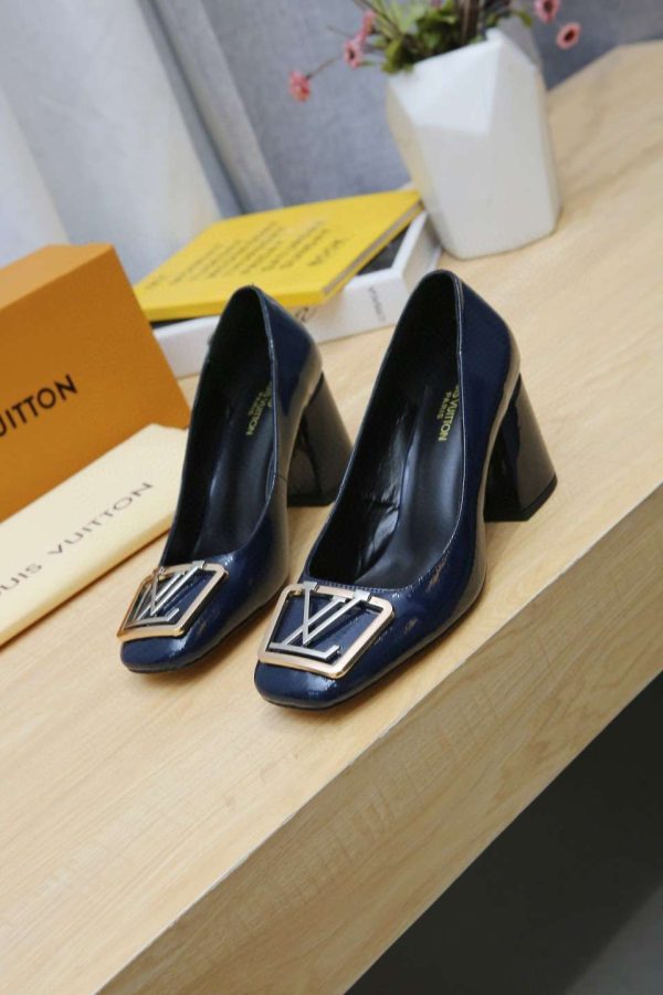 New Fashion Women LV Shoes 011