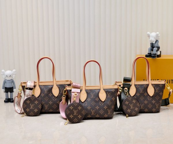 Luxury LV Handbag M46705