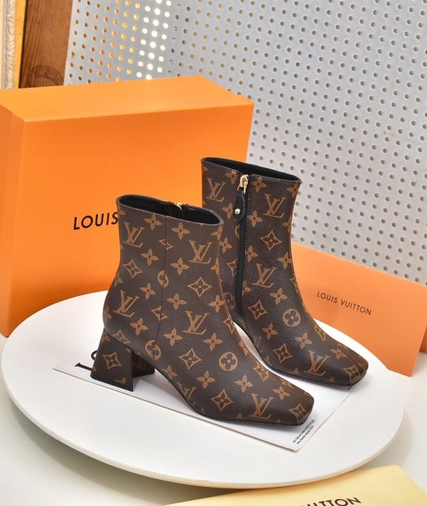 New Fashion Women LV Shoes 282