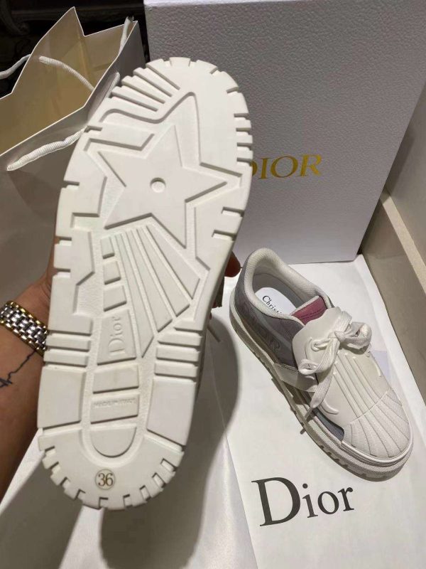 New Fashion Women Dior Shoes 012