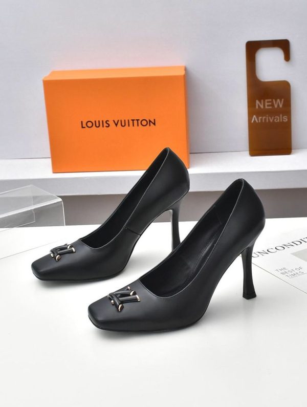 New Fashion Women LV Shoes 216