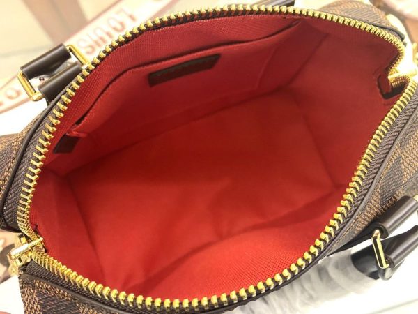 Luxury LV Handbag M46222