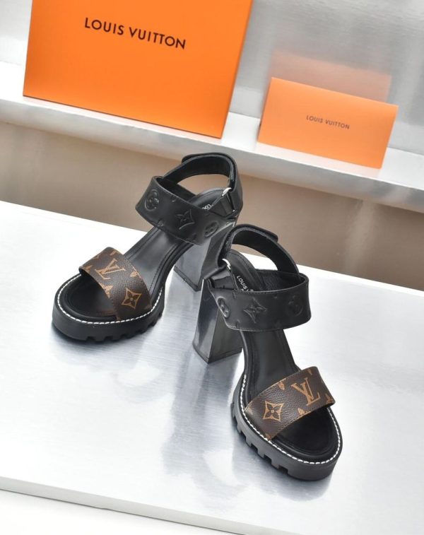 New Fashion Women LV Shoes 213