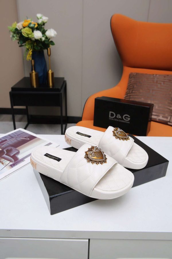 New Fashion Women Slippers 020