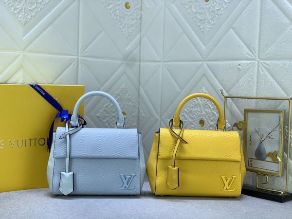 Luxury LV Handbag M58931