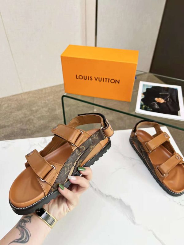 New Fashion Women LV Shoes 167