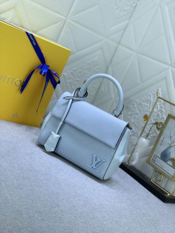 Luxury LV Handbag M58931