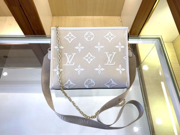 Luxury LV Handbag M22088