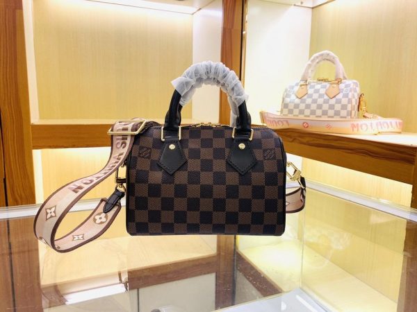 Luxury LV Handbag M46222