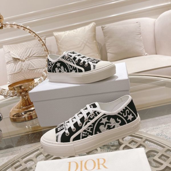 New Fashion Women Dior Shoes 037