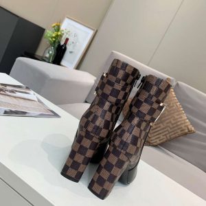 New Fashion Women LV Shoes 143