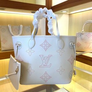 Luxury LV Handbag M46669