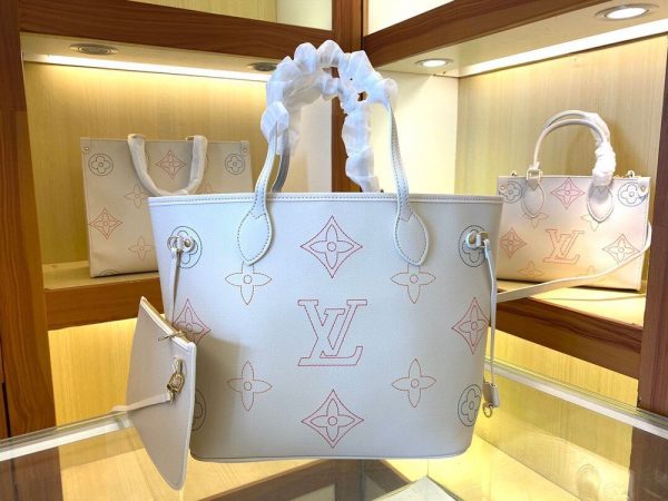 Luxury LV Handbag M46669