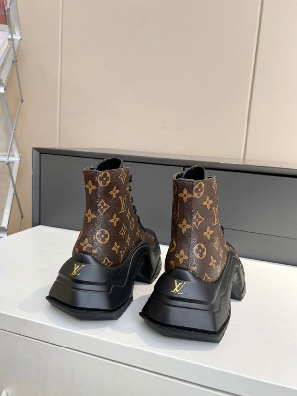 New Fashion Women LV Shoes 313