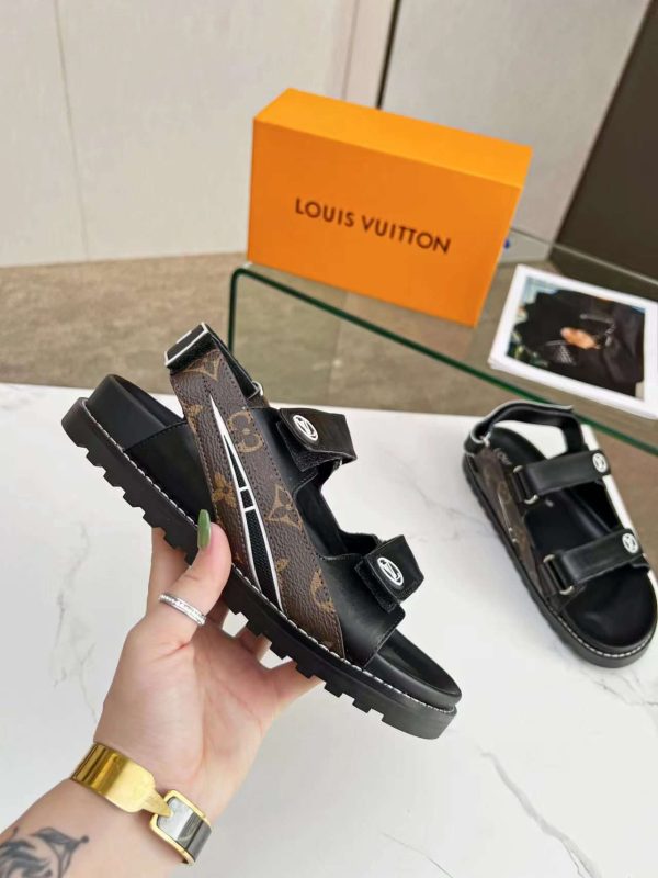 New Fashion Women LV Shoes 166