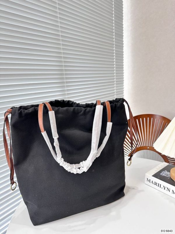 New Fashion CN Handbag C404