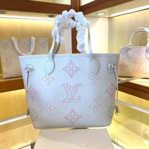 Luxury LV Handbag M46669