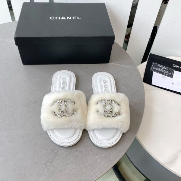 New Fashion Women Slippers 100