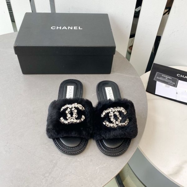 New Fashion Women Slippers 100