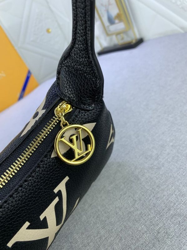 Luxury LV Handbag M82391.1