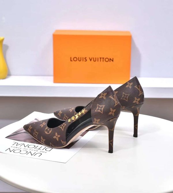 New Fashion Women LV Shoes 045