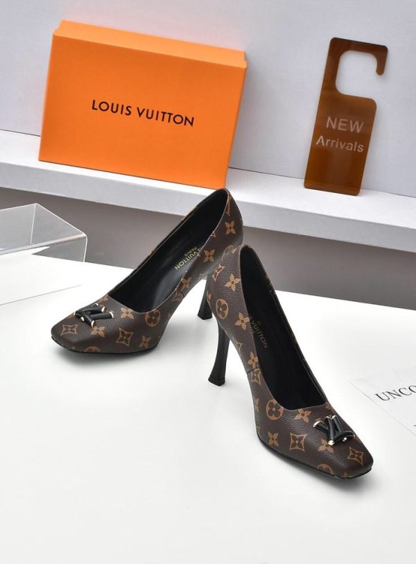 New Fashion Women LV Shoes 217