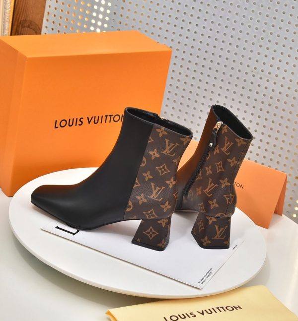 New Fashion Women LV Shoes 284