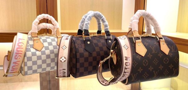 Luxury LV Handbag M46222