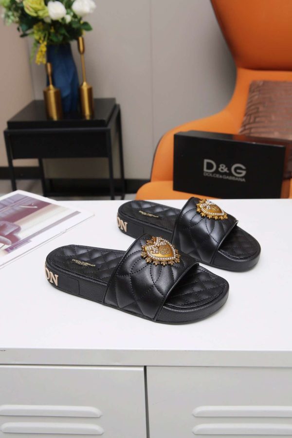 New Fashion Women Slippers 020