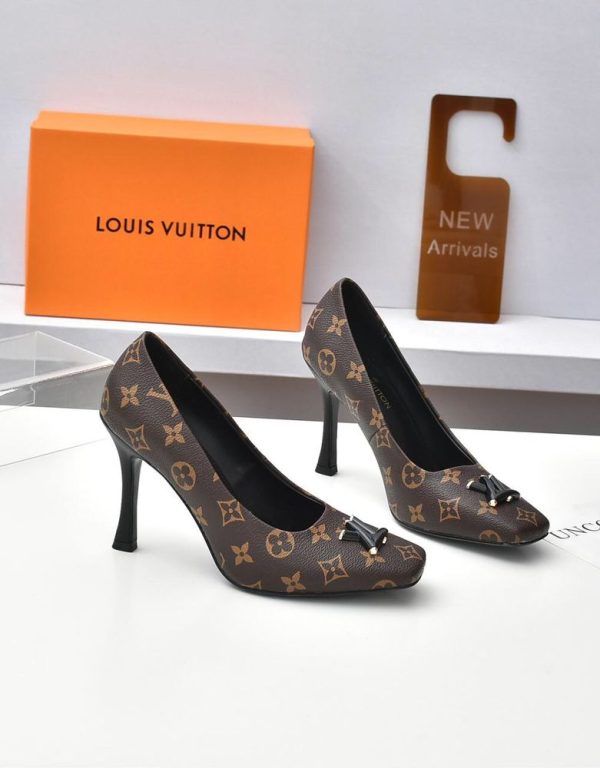 New Fashion Women LV Shoes 217