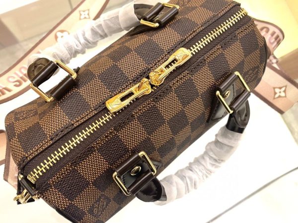 Luxury LV Handbag M46222