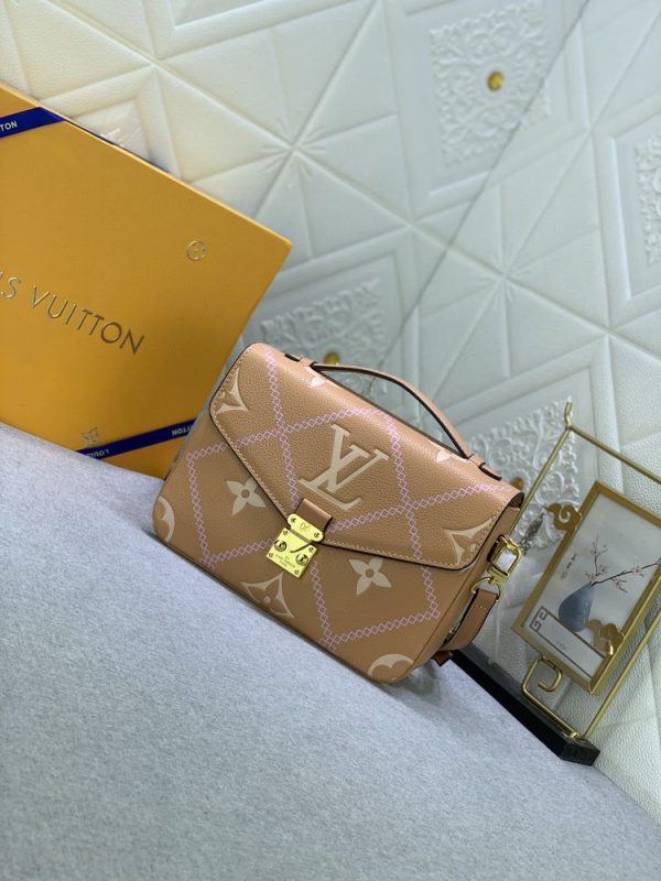 Luxury LV Handbag M46028