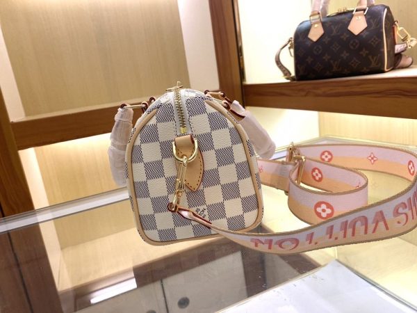 Luxury LV Handbag M46222