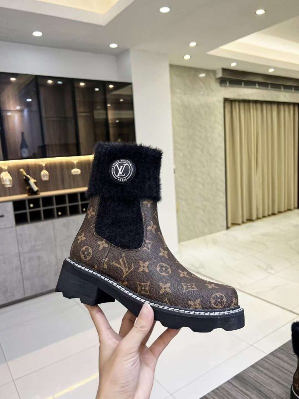 New Fashion Women LV Shoes 022