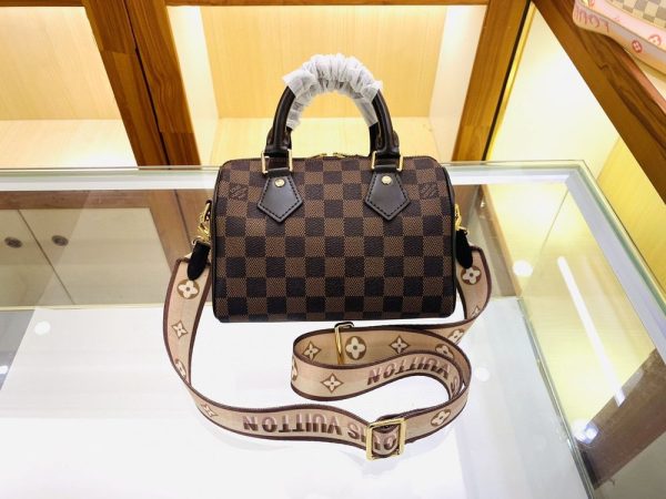 Luxury LV Handbag M46222