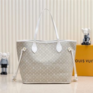 Luxury LV Handbag M57230