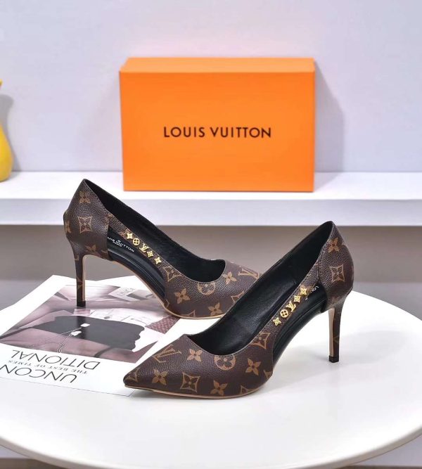 New Fashion Women LV Shoes 045