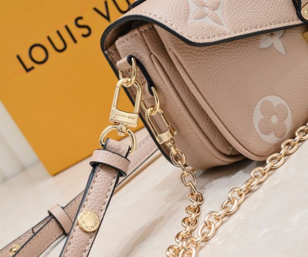 Luxury LV Handbag M22834