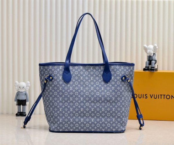 Luxury LV Handbag M57230