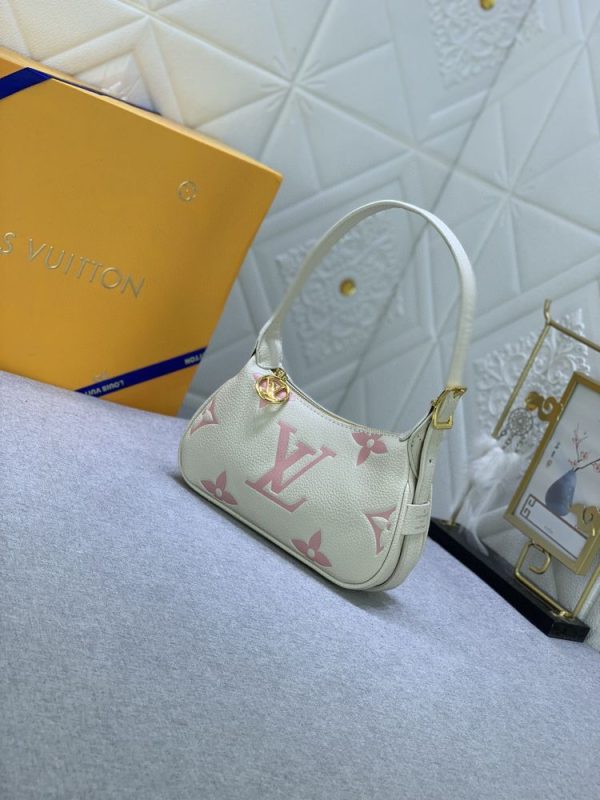 Luxury LV Handbag M82391.1