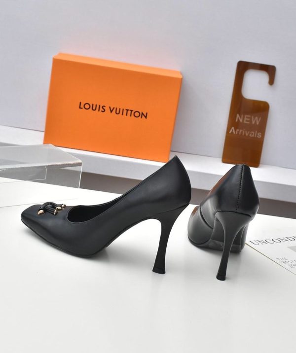 New Fashion Women LV Shoes 216