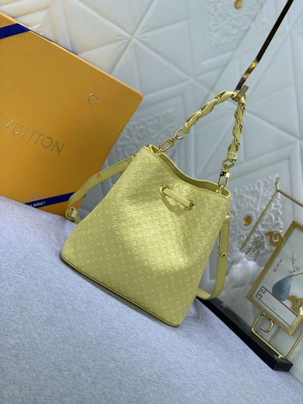 Luxury LV Handbag M22598